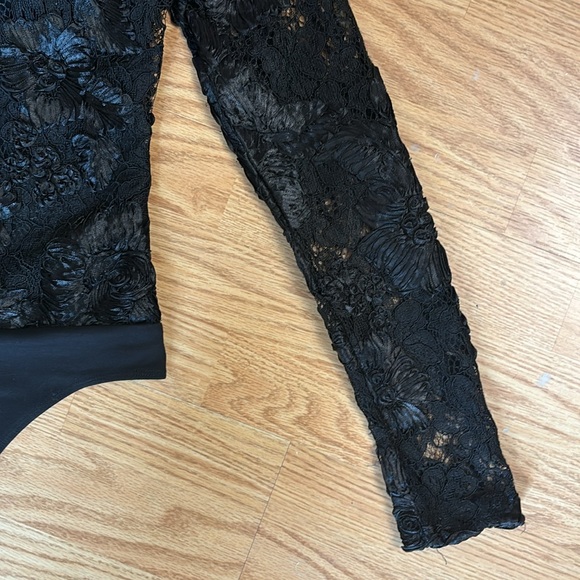 Lace Embroidered V-Neck Long Sleeve Thong Bodysuit NWT Size S Express - Picture 8 of 11